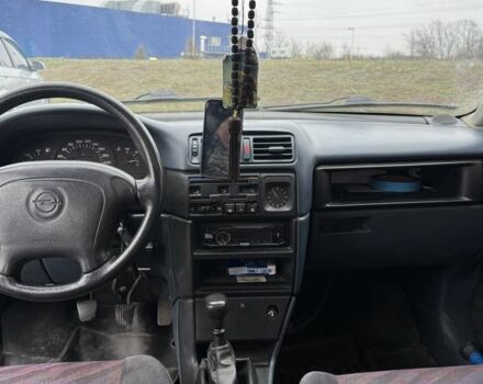 Синий Опель Вектра, объемом двигателя 1.8 л и пробегом 100 тыс. км за 1900 $, фото 7 на Automoto.ua