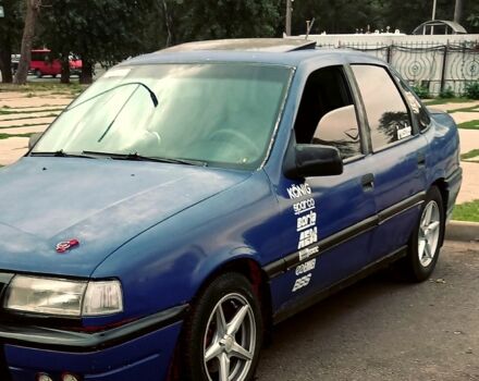 Синій Опель Вектра, об'ємом двигуна 1.7 л та пробігом 400 тис. км за 1300 $, фото 3 на Automoto.ua