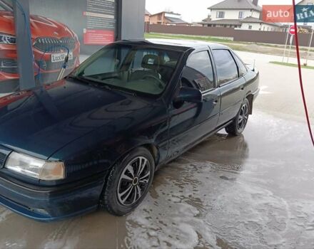 Синий Опель Вектра, объемом двигателя 2 л и пробегом 265 тыс. км за 1500 $, фото 3 на Automoto.ua