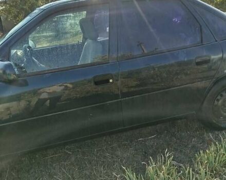 Синий Опель Вектра, объемом двигателя 1.8 л и пробегом 812 тыс. км за 900 $, фото 2 на Automoto.ua