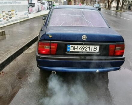 Синий Опель Вектра, объемом двигателя 2 л и пробегом 450 тыс. км за 1700 $, фото 4 на Automoto.ua