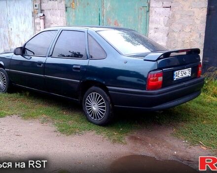 Синій Опель Вектра, об'ємом двигуна 1.8 л та пробігом 150 тис. км за 1350 $, фото 8 на Automoto.ua