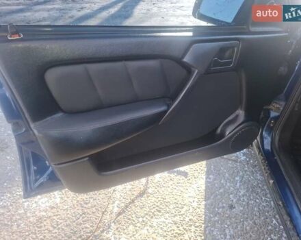 Синий Опель Вектра, объемом двигателя 2 л и пробегом 420 тыс. км за 1750 $, фото 5 на Automoto.ua