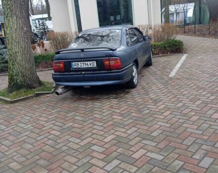 Синий Опель Вектра, объемом двигателя 1.8 л и пробегом 205 тыс. км за 900 $, фото 1 на Automoto.ua