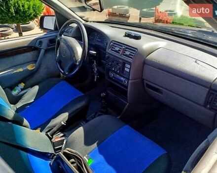 Синий Опель Вектра, объемом двигателя 2 л и пробегом 500 тыс. км за 1800 $, фото 6 на Automoto.ua