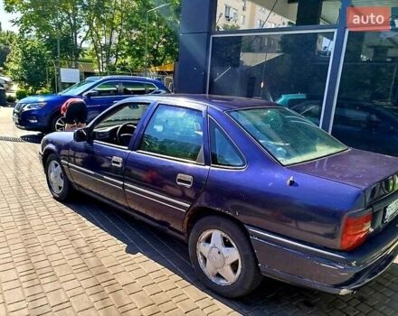 Синий Опель Вектра, объемом двигателя 2 л и пробегом 500 тыс. км за 1800 $, фото 3 на Automoto.ua