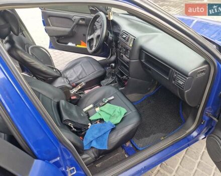 Синій Опель Вектра, об'ємом двигуна 2 л та пробігом 290 тис. км за 2100 $, фото 3 на Automoto.ua