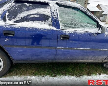 Синий Опель Вектра, объемом двигателя 1.6 л и пробегом 283 тыс. км за 500 $, фото 4 на Automoto.ua