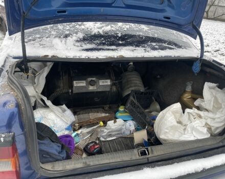 Синій Опель Вектра, об'ємом двигуна 1.6 л та пробігом 283 тис. км за 500 $, фото 8 на Automoto.ua