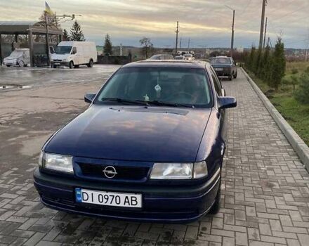 Синій Опель Вектра, об'ємом двигуна 1.6 л та пробігом 328 тис. км за 1600 $, фото 1 на Automoto.ua