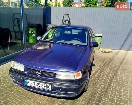 Синий Опель Вектра, объемом двигателя 2 л и пробегом 500 тыс. км за 1800 $, фото 12 на Automoto.ua