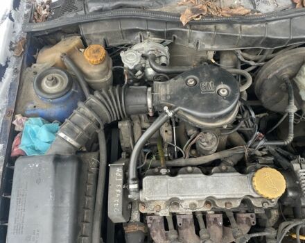 Синій Опель Вектра, об'ємом двигуна 1.6 л та пробігом 283 тис. км за 500 $, фото 11 на Automoto.ua