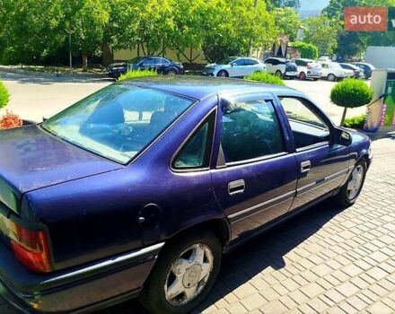 Синий Опель Вектра, объемом двигателя 2 л и пробегом 500 тыс. км за 1800 $, фото 2 на Automoto.ua