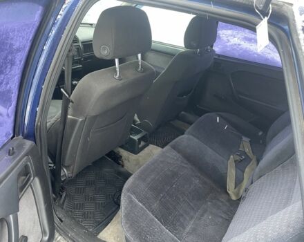 Синій Опель Вектра, об'ємом двигуна 1.6 л та пробігом 283 тис. км за 500 $, фото 5 на Automoto.ua