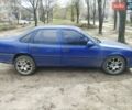 Синий Опель Вектра, объемом двигателя 1.8 л и пробегом 300 тыс. км за 2000 $, фото 2 на Automoto.ua