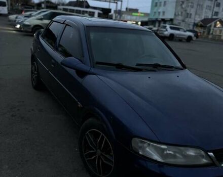Синий Опель Вектра, объемом двигателя 1.8 л и пробегом 400 тыс. км за 2500 $, фото 2 на Automoto.ua