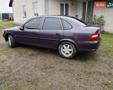 Синий Опель Вектра, объемом двигателя 1.6 л и пробегом 190 тыс. км за 2400 $, фото 7 на Automoto.ua