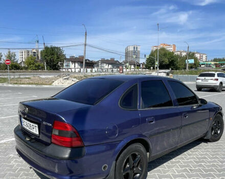 Синій Опель Вектра, об'ємом двигуна 1.8 л та пробігом 490 тис. км за 1850 $, фото 2 на Automoto.ua