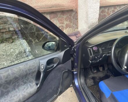 Синій Опель Вектра, об'ємом двигуна 1.6 л та пробігом 500 тис. км за 1700 $, фото 4 на Automoto.ua