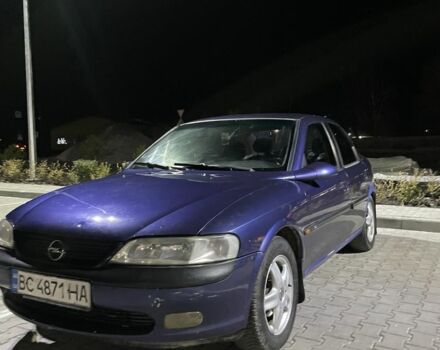 Синій Опель Вектра, об'ємом двигуна 1.8 л та пробігом 350 тис. км за 1600 $, фото 5 на Automoto.ua