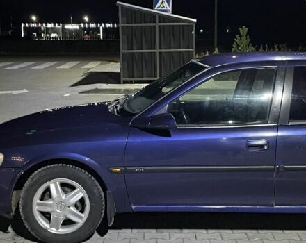 Синій Опель Вектра, об'ємом двигуна 1.8 л та пробігом 350 тис. км за 1600 $, фото 2 на Automoto.ua