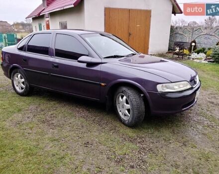 Синий Опель Вектра, объемом двигателя 1.6 л и пробегом 190 тыс. км за 2400 $, фото 4 на Automoto.ua