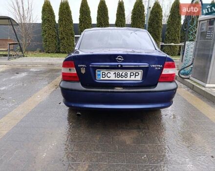 Синий Опель Вектра, объемом двигателя 1.8 л и пробегом 264 тыс. км за 1700 $, фото 4 на Automoto.ua