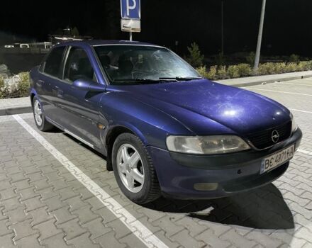 Синій Опель Вектра, об'ємом двигуна 1.8 л та пробігом 350 тис. км за 1600 $, фото 6 на Automoto.ua