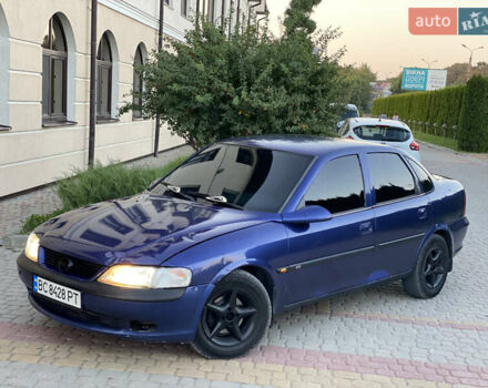 Синій Опель Вектра, об'ємом двигуна 1.8 л та пробігом 50 тис. км за 2150 $, фото 18 на Automoto.ua