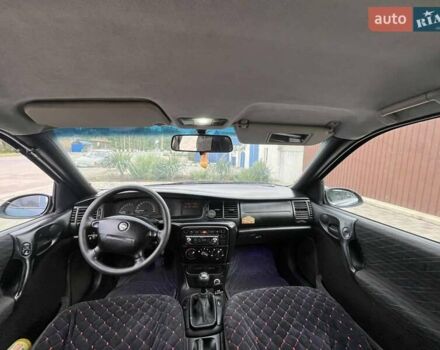 Синій Опель Вектра, об'ємом двигуна 1.6 л та пробігом 1 тис. км за 2700 $, фото 7 на Automoto.ua