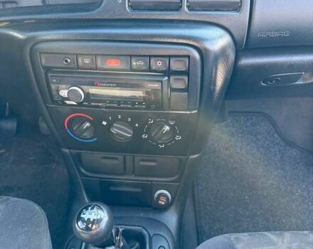 Синій Опель Вектра, об'ємом двигуна 1.6 л та пробігом 370 тис. км за 1899 $, фото 1 на Automoto.ua