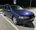 Синий Опель Вектра, объемом двигателя 1.8 л и пробегом 30 тыс. км за 1100 $, фото 3 на Automoto.ua