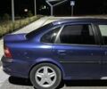 Синій Опель Вектра, об'ємом двигуна 1.8 л та пробігом 350 тис. км за 1600 $, фото 3 на Automoto.ua