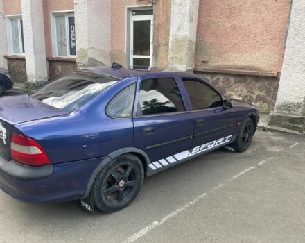 Синій Опель Вектра, об'ємом двигуна 1.6 л та пробігом 500 тис. км за 1700 $, фото 8 на Automoto.ua