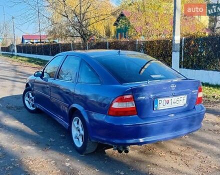 Синий Опель Вектра, объемом двигателя 1.8 л и пробегом 450 тыс. км за 1100 $, фото 3 на Automoto.ua