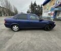 Синий Опель Вектра, объемом двигателя 1.6 л и пробегом 400 тыс. км за 2400 $, фото 3 на Automoto.ua