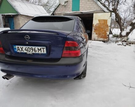 Синий Опель Вектра, объемом двигателя 1.6 л и пробегом 250 тыс. км за 3000 $, фото 6 на Automoto.ua
