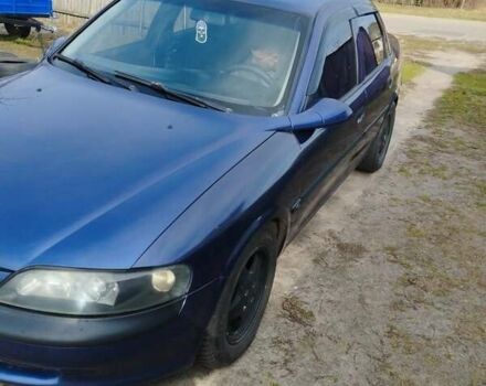 Синий Опель Вектра, объемом двигателя 1.6 л и пробегом 300 тыс. км за 2500 $, фото 4 на Automoto.ua