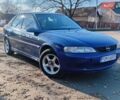 Синий Опель Вектра, объемом двигателя 1.8 л и пробегом 450 тыс. км за 1100 $, фото 1 на Automoto.ua