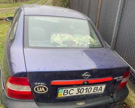 Синий Опель Вектра, объемом двигателя 1.8 л и пробегом 300 тыс. км за 1000 $, фото 5 на Automoto.ua