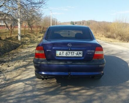 Синій Опель Вектра, об'ємом двигуна 1.8 л та пробігом 300 тис. км за 999 $, фото 3 на Automoto.ua