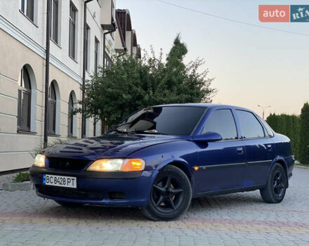 Синій Опель Вектра, об'ємом двигуна 1.8 л та пробігом 50 тис. км за 2150 $, фото 3 на Automoto.ua
