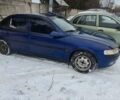 Синий Опель Вектра, объемом двигателя 1.6 л и пробегом 270 тыс. км за 800 $, фото 4 на Automoto.ua