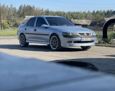 Опель Вектра 1997 в Славянске на Automoto.ua Синий Опель Вектра, объемом двигателя 1.6 л и пробегом 420 тыс. км за 3500 $, фото 5 на Automoto.ua