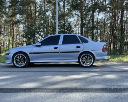 Опель Вектра 1997 в Славянске на Automoto.ua Синий Опель Вектра, объемом двигателя 1.6 л и пробегом 420 тыс. км за 3500 $, фото 6 на Automoto.ua