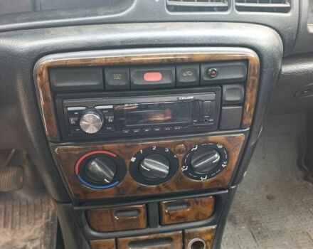 Синій Опель Вектра, об'ємом двигуна 1.7 л та пробігом 280 тис. км за 1146 $, фото 5 на Automoto.ua