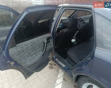 Синий Опель Вектра, объемом двигателя 1.6 л и пробегом 327 тыс. км за 3200 $, фото 9 на Automoto.ua