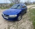 Синий Опель Вектра, объемом двигателя 1.6 л и пробегом 250 тыс. км за 1550 $, фото 2 на Automoto.ua