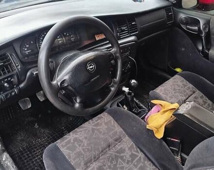 Синий Опель Вектра, объемом двигателя 1.59 л и пробегом 350 тыс. км за 1600 $, фото 2 на Automoto.ua