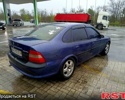Синій Опель Вектра, об'ємом двигуна 1.6 л та пробігом 0 тис. км за 2200 $, фото 4 на Automoto.ua